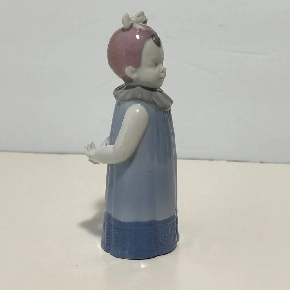 Gerold Porzellan‎ Figurine Little Girl In Nightgown Bavaria West Germany No Box